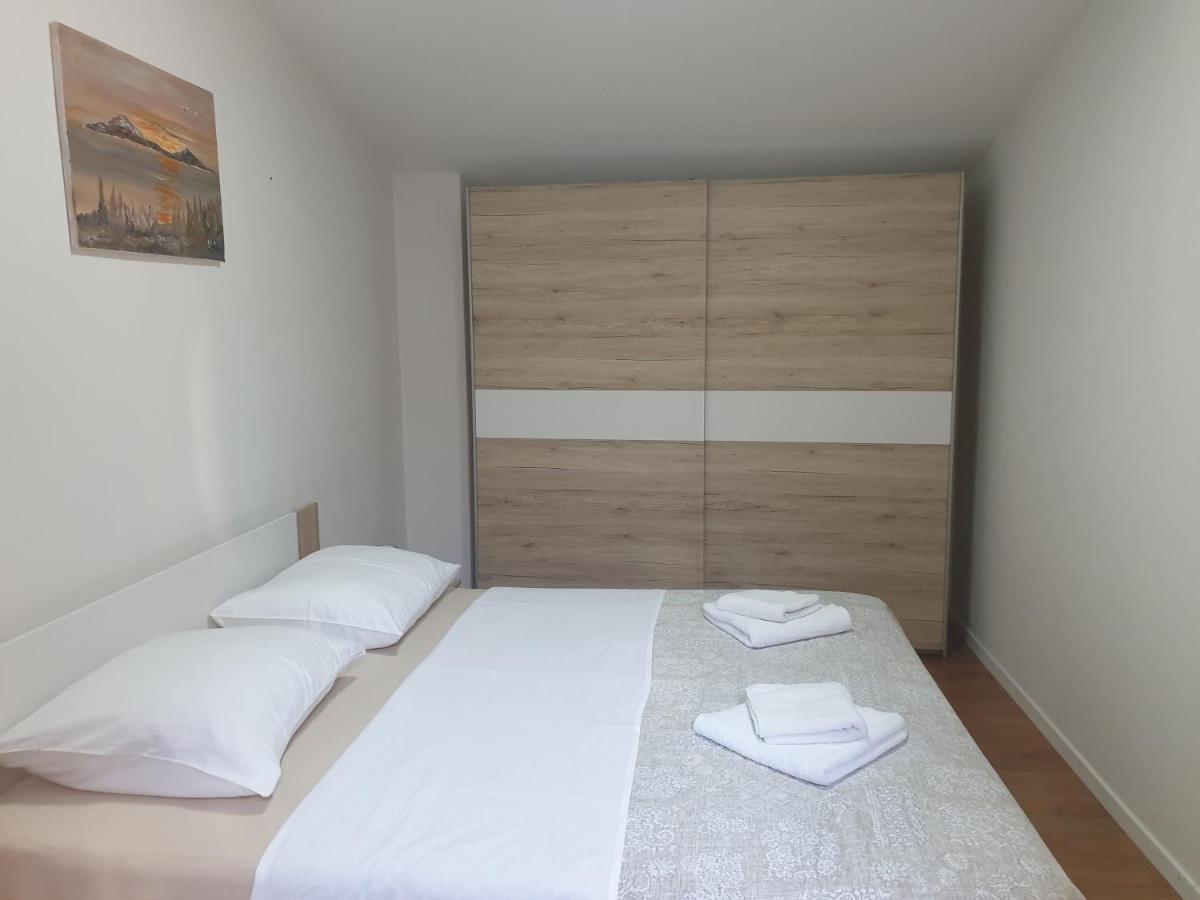 Apartments Beleca Biograd Na Moru Buitenkant foto