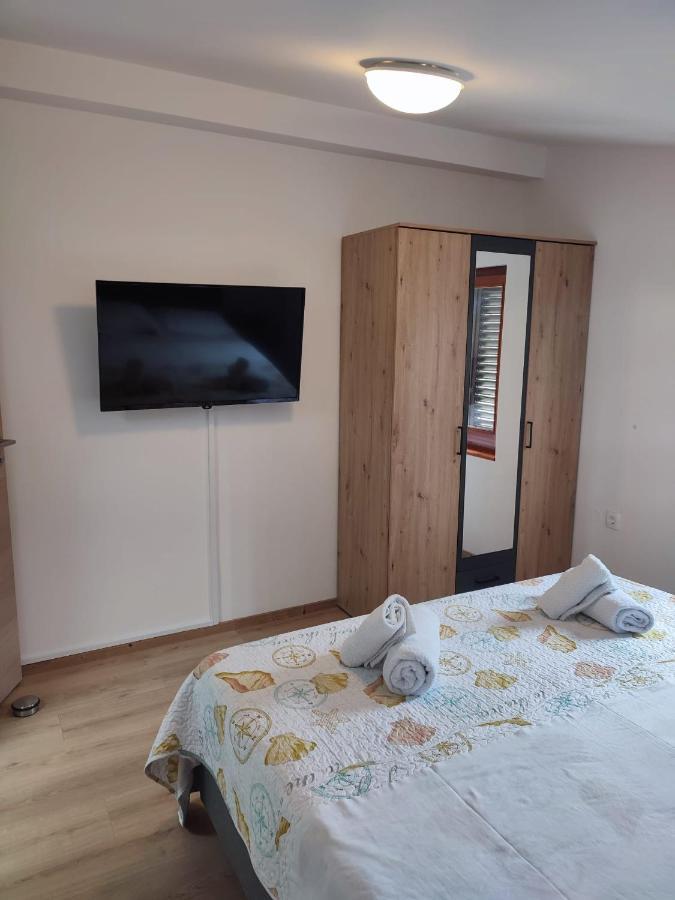 Apartments Beleca Biograd Na Moru Buitenkant foto